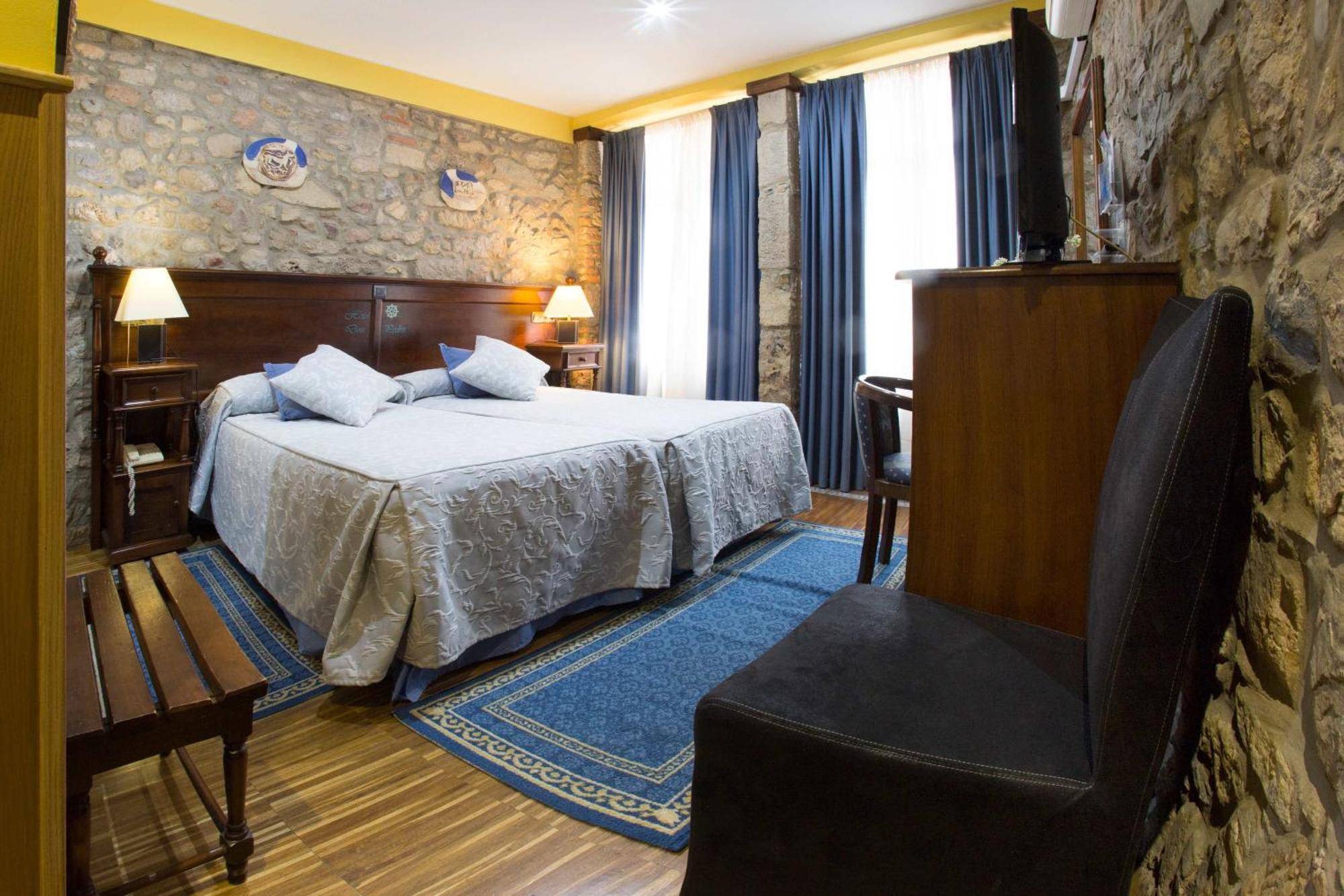 Don Pedro Hotell Avilés Eksteriør bilde